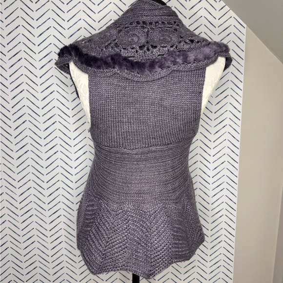 NWT Sioni Crochet Fur Trim Sweater Shrug Small/medium - Picture 9 of 12